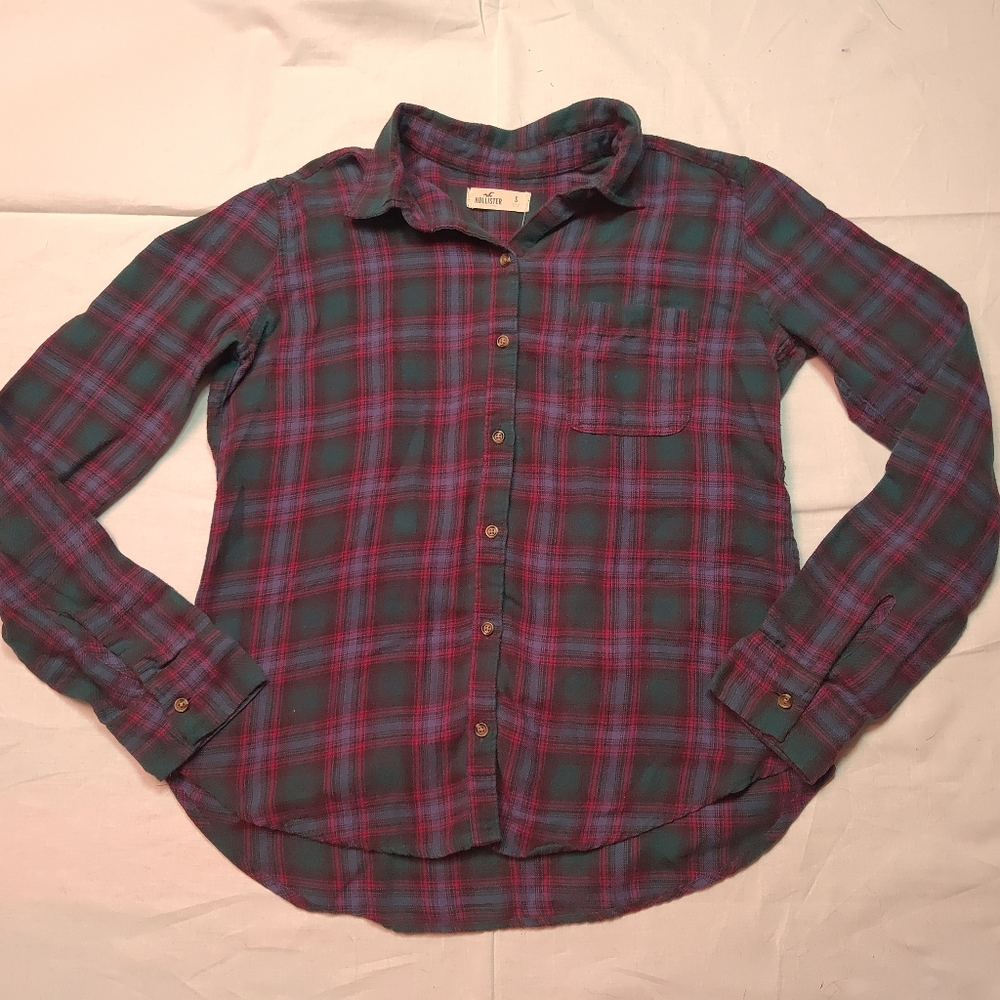 Hollister Co. Shirt Women's Small Plaid Green Red Flannel Button Down V-Neck Top